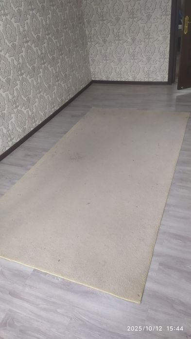 Срочно продается современный ковер