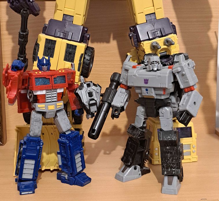 Transformers Siege Optimus prime/Megatron