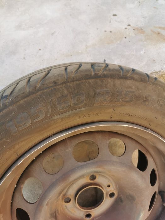 Комплект 4 бр метални джанти 15 4х108 за пежо, ситроен  + летни гуми 1