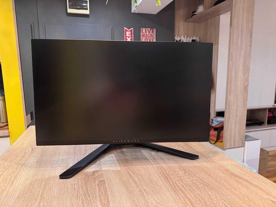 Monitor Alienware 25"