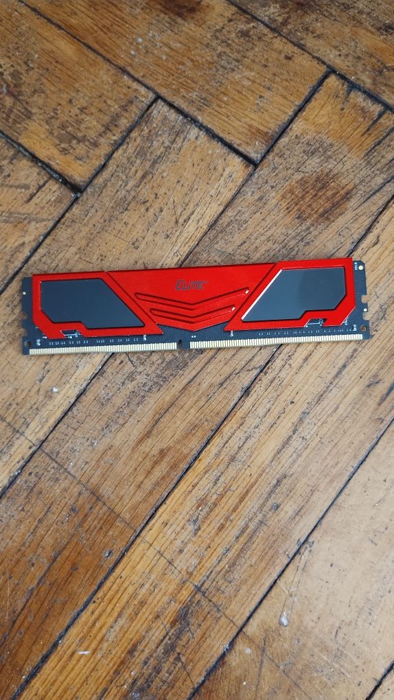 Team Group Elite RAM 8GB DDR4 2400 MHz