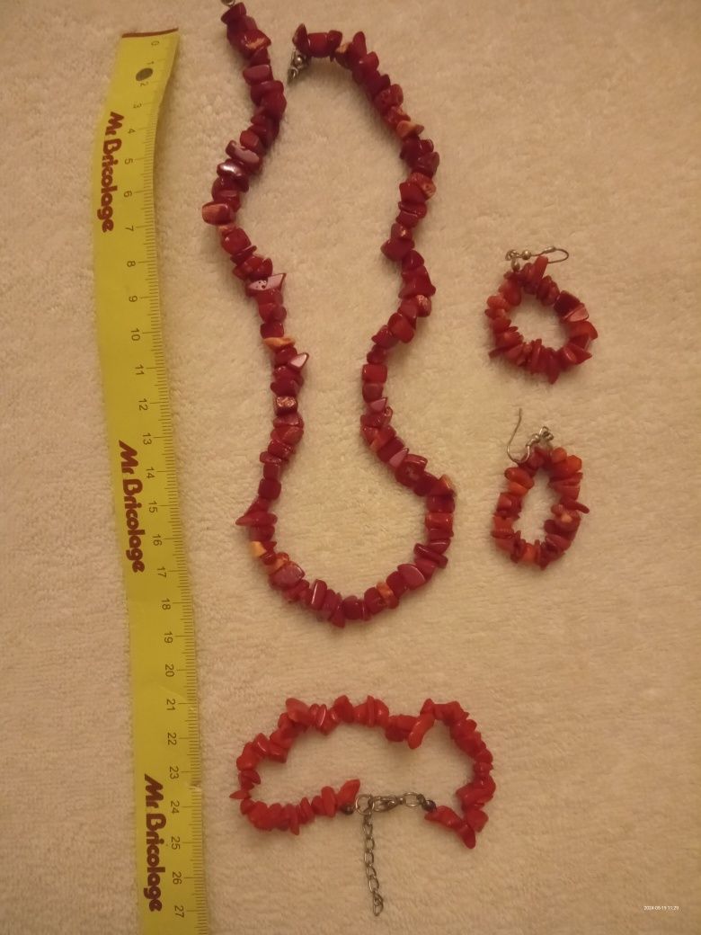 Set bijuterii rosii coliere mărgele bratari cercei