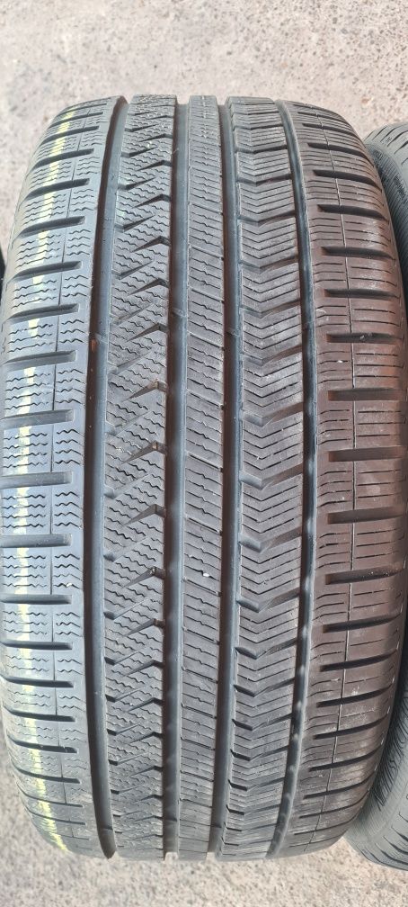 4 anvelope M+S Vredestein 235/40/19