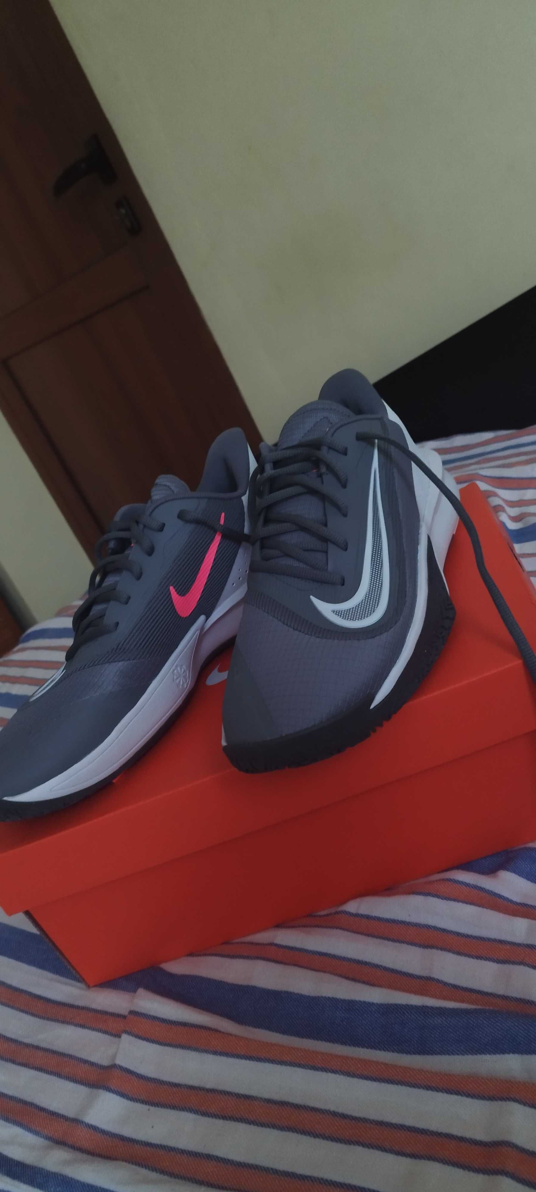 Nike Precision 7