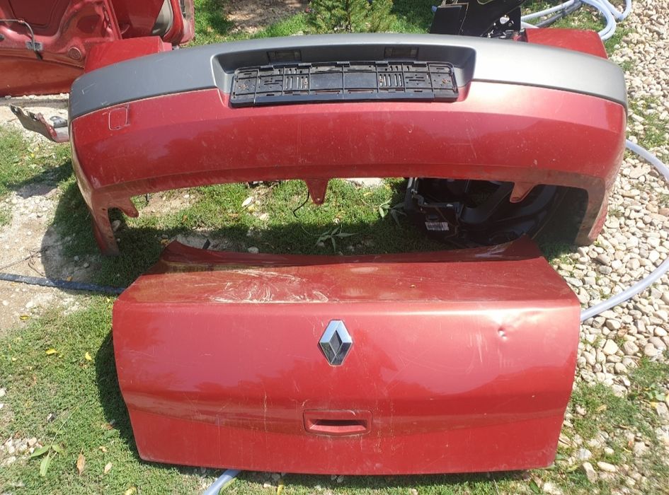 Dezmembrez Renault Megane 2  2006, 1.5 DCI. Toate piesele disponibile.