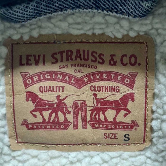 Levis Sherpa Lined Denim Jacket / S / Джинсовая куртка из шерпы