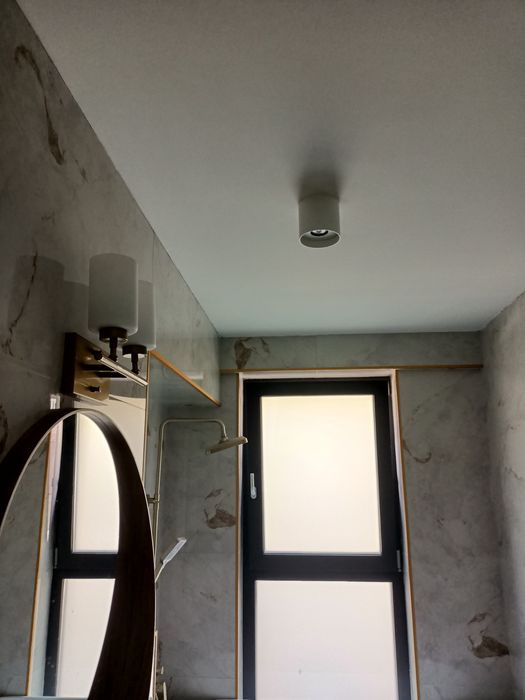 Montaj lustre în Iași și împrejurimi