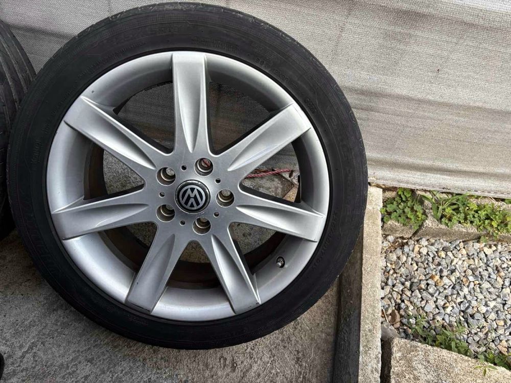 4бр. Алуминиеви джанти с гуми 225/45 R17цола от VW Passat  5x112