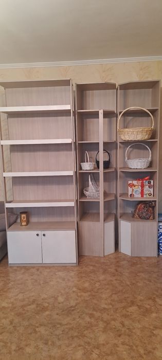 Мебель для аптеки магазинов .