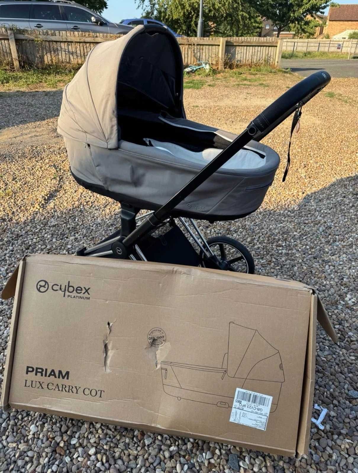 Cybex Priam 4.0 3 в 1 комплект + ISO FIX столче за кола, бебешки кош
