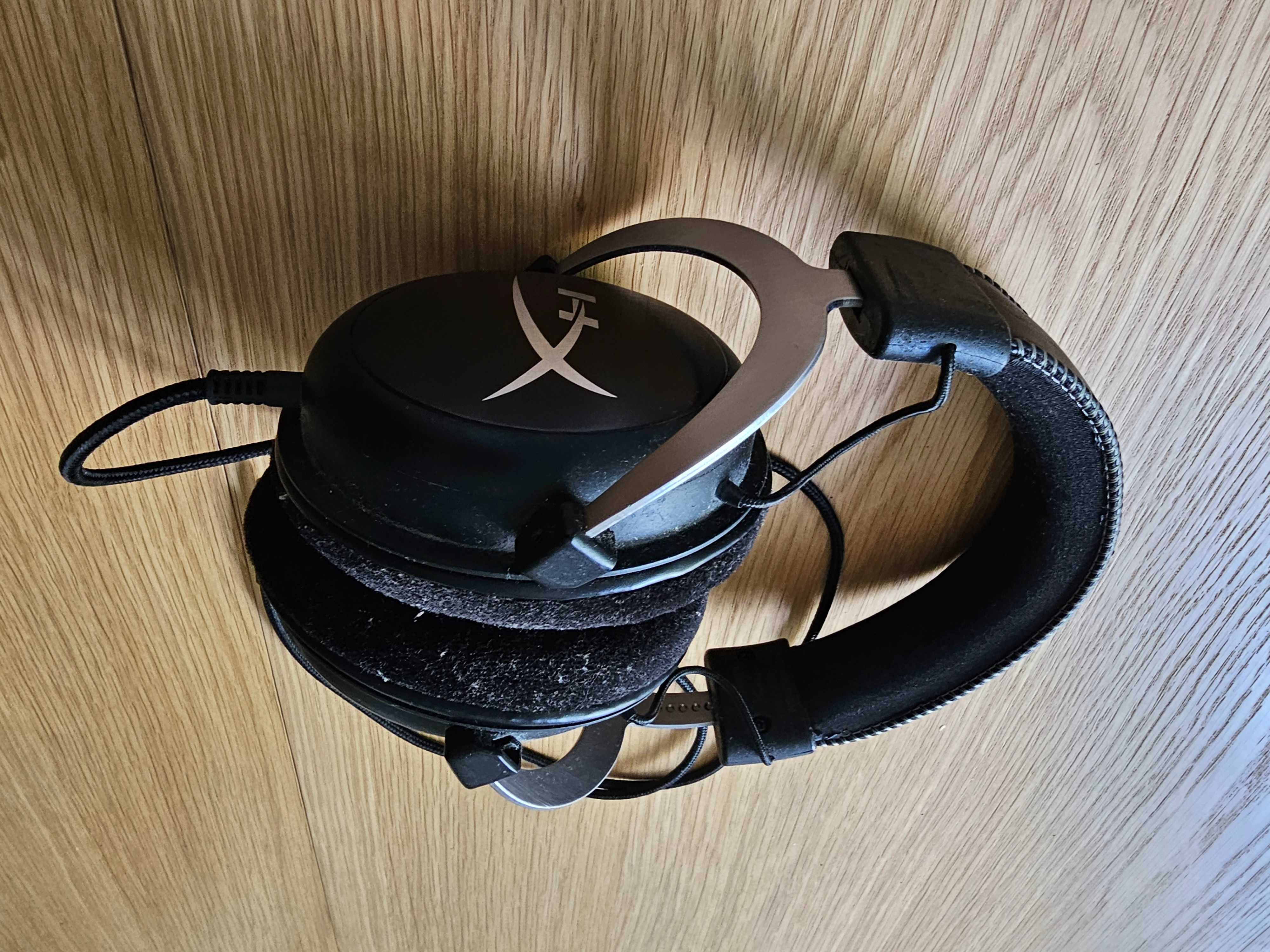 Vand casti HyperX cloud 2