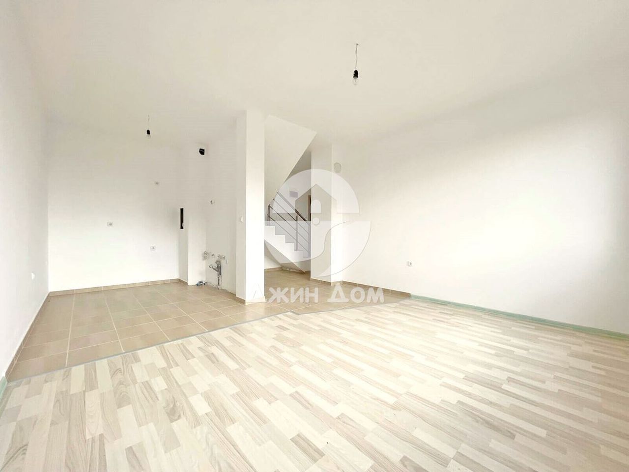 Продава се Тристаен апартамент в с. Равда, Област Бургас - 174 кв.м за 690 €/кв.м - Снимка #3