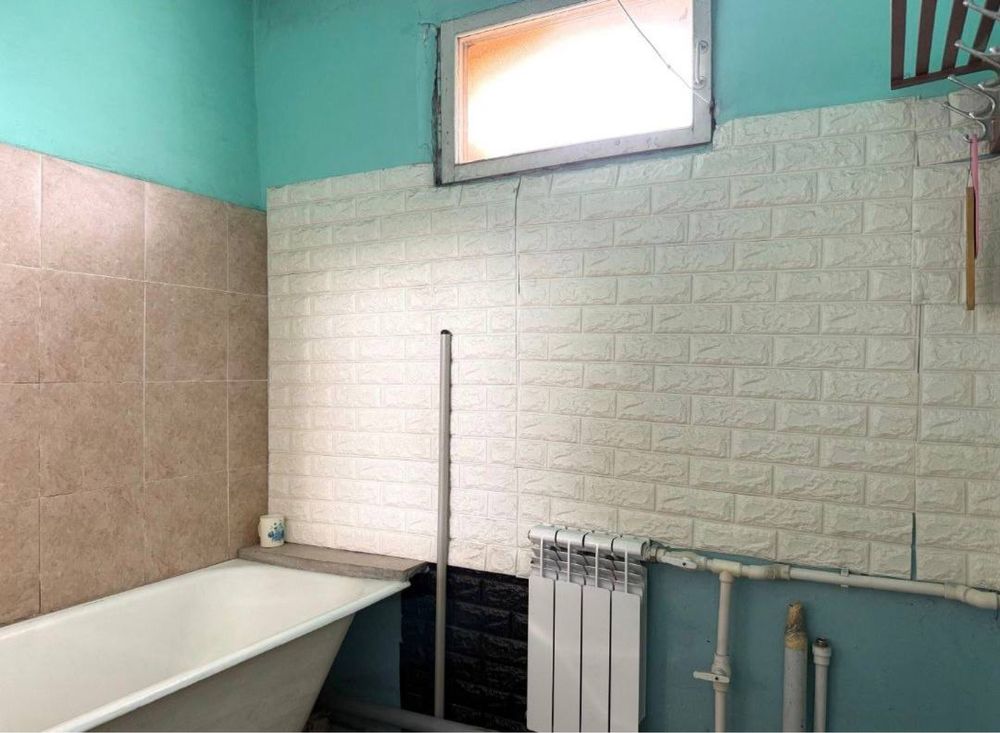 Спочно продаю квартиру 2- ком 60 м2 пер-лан на 3. В Яшнабадском районе