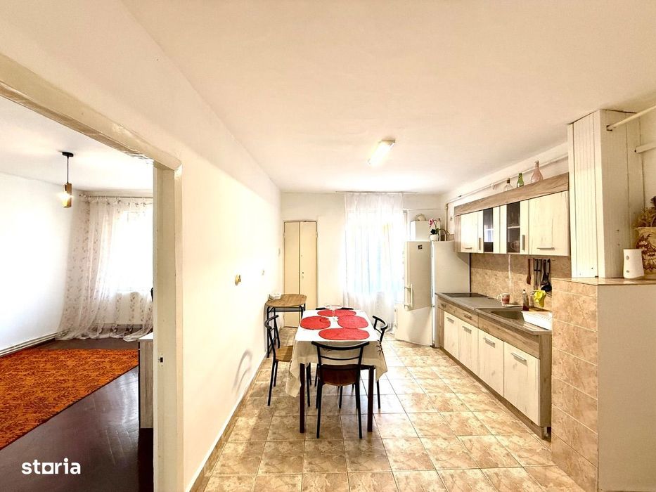 Apartament 3 camere etaj 3 mobilat utilat la cheie zona Pietris