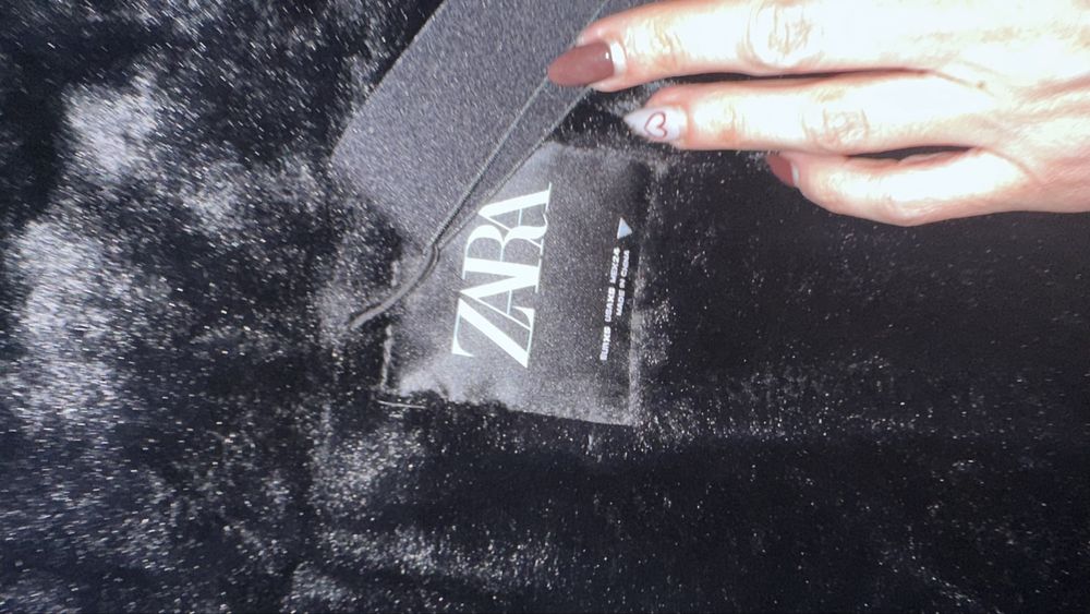 Страхотна Парка Zara