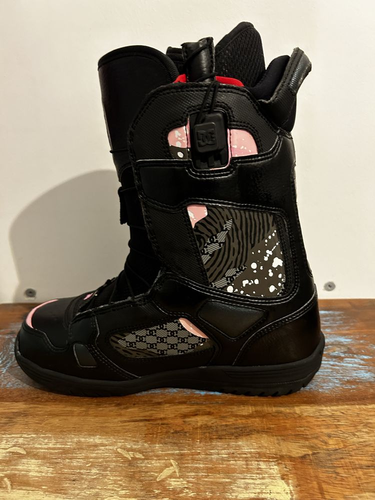 Boots snowboard DC 38