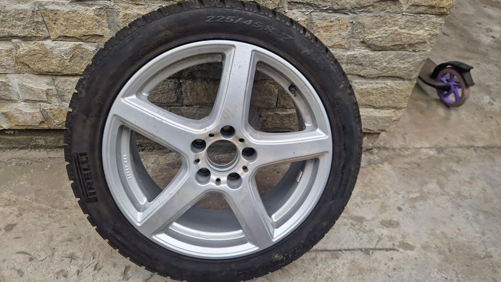 Michelin 225 45 17