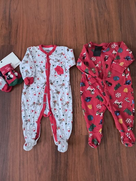 Lot salopete bebe mărime 68 tematica Crăciun.