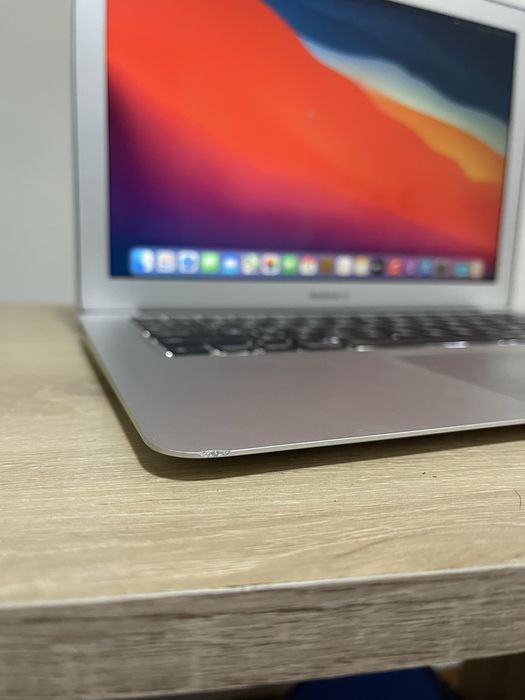 Laptop Macbook Air 13 inch