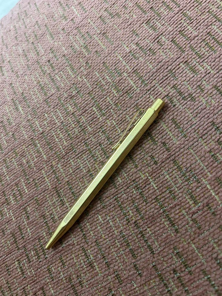 Pix Caran d’Ache Ecridor Luxury Gold