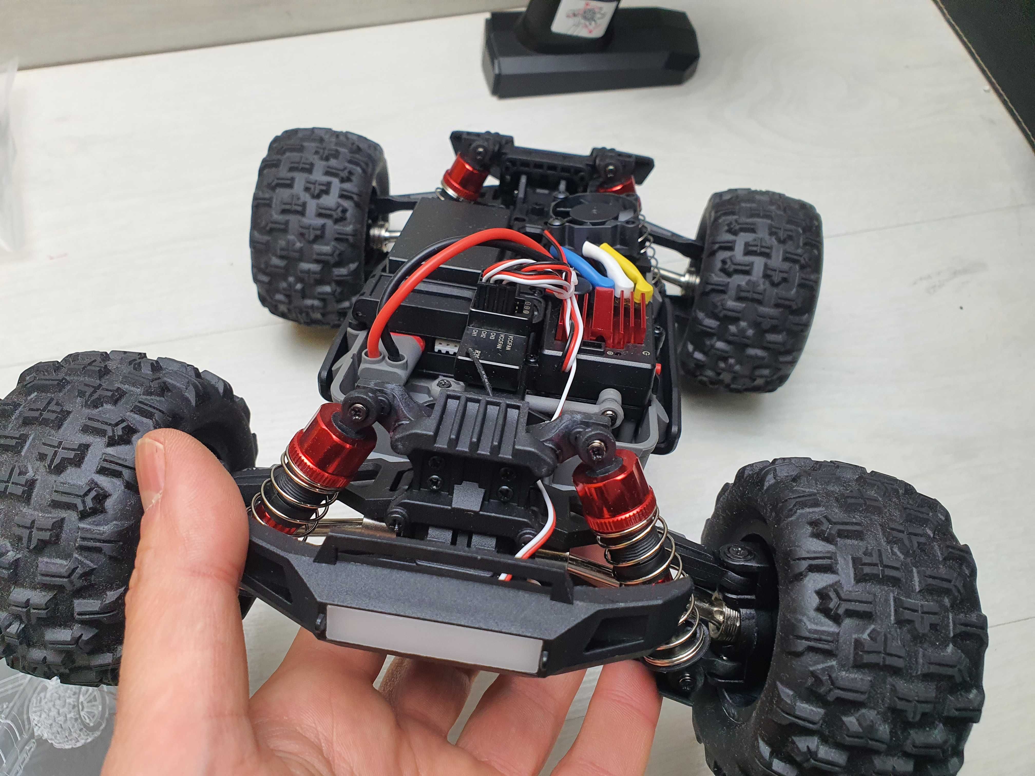 RC Количка MJX Hyper Go 16208 70KM/H Brushless RC Car Offroad Пикап