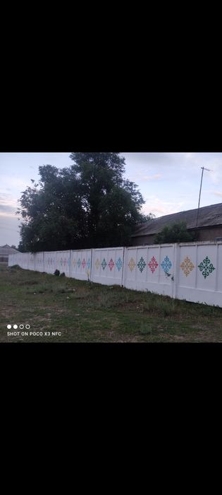 Продаю здания большое! Подробности просьба звонит! Торг.