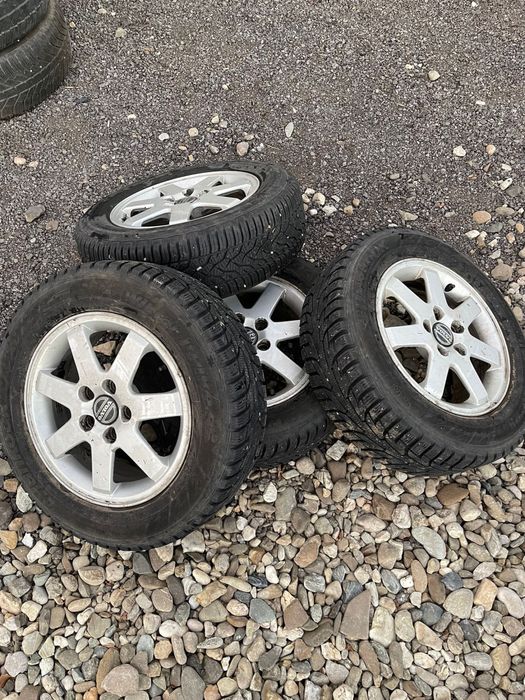 Jante Volvo 5x108 C30,v40, V50/S40 cauciucuri iarna 195 65 15