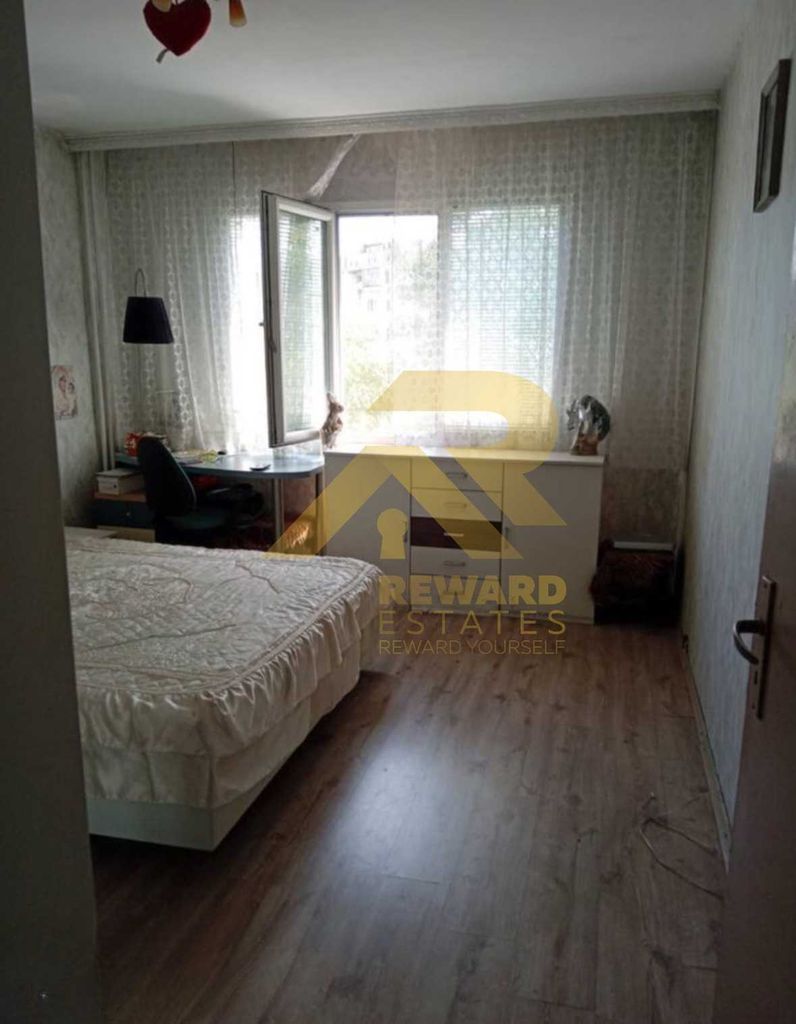 Продава се Тристаен апартамент в София, Света Троица - 86 кв.м за 2298 €/кв.м - Снимка #3