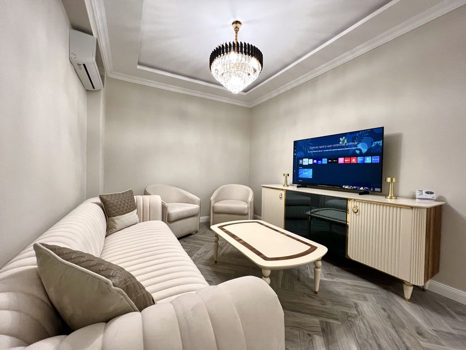 *DIRECT PROPIETAR* Chirie apartament luxury 3 camere PIPERA/AV