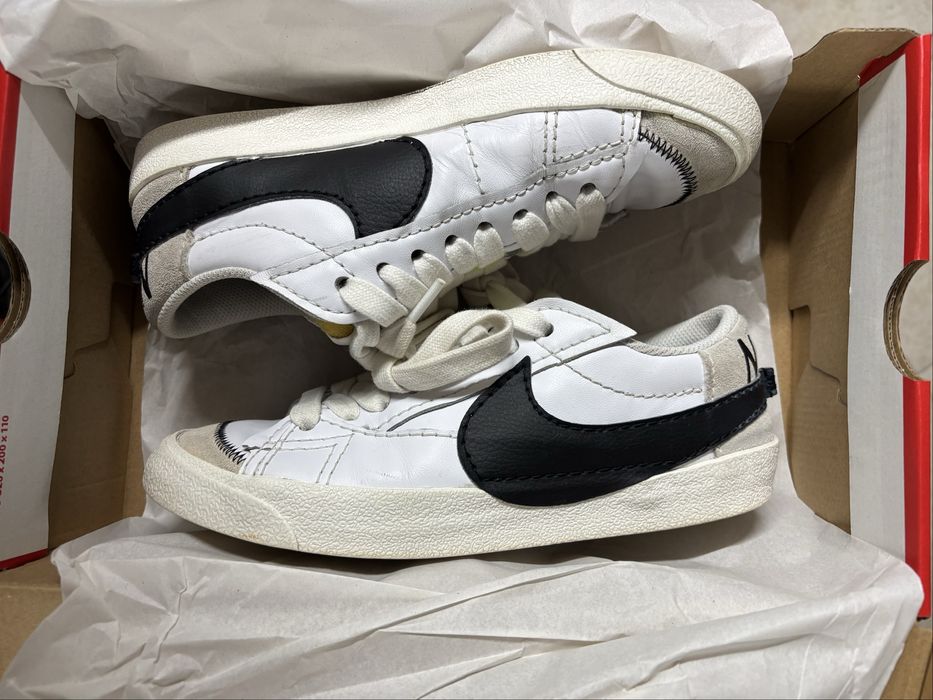 NIKE Blazer Low '77 Jumbo - дамски сникърси N39