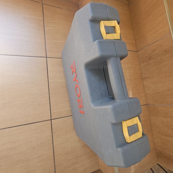 Masina gaurit/însurubat cu percutie Ryobi EID-1052 RE-TC(makita)