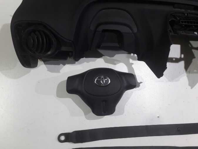 Toyota Aygo kit airbag - plansa de bord - set centuri de siguranta
