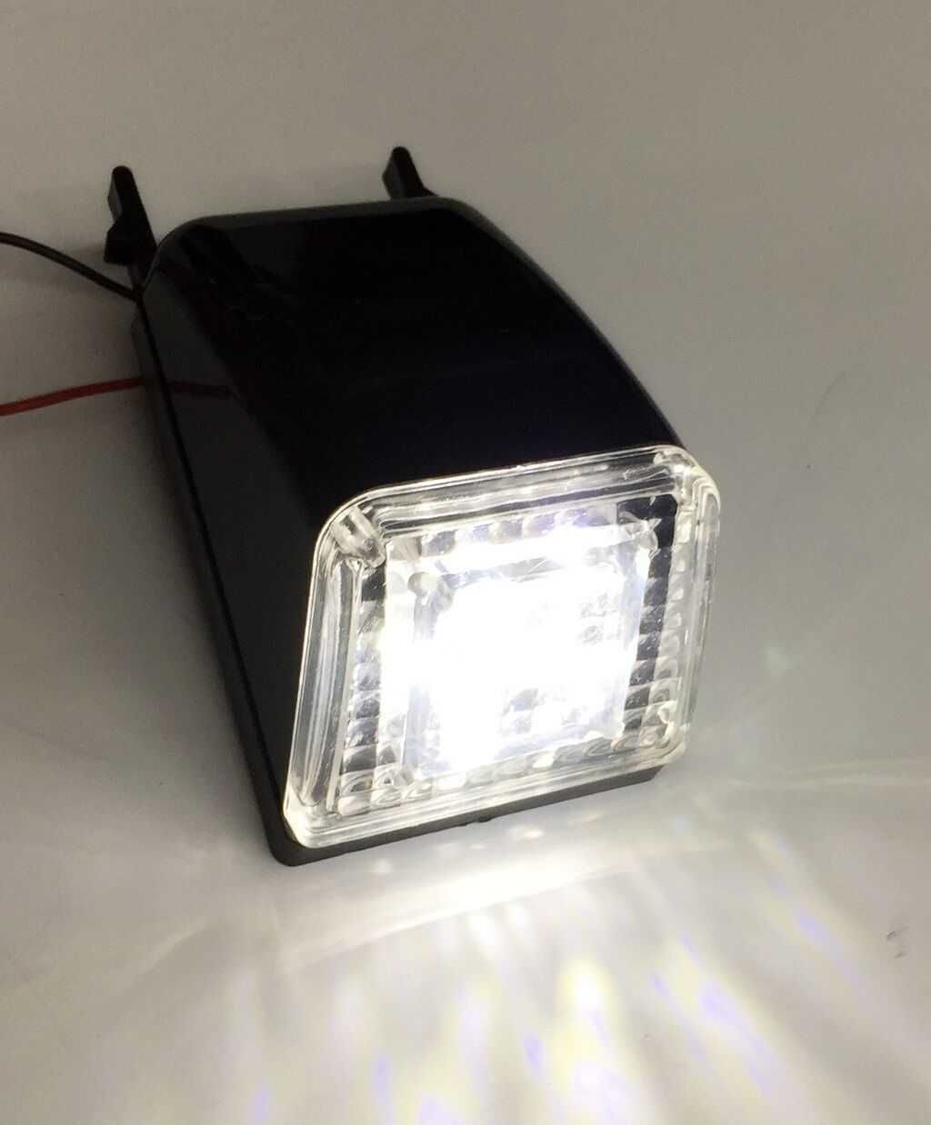 1 бр. ЛЕД LED БЕЛИ габарити с 6 SMD за Волво Volvo FH FL FM FH12