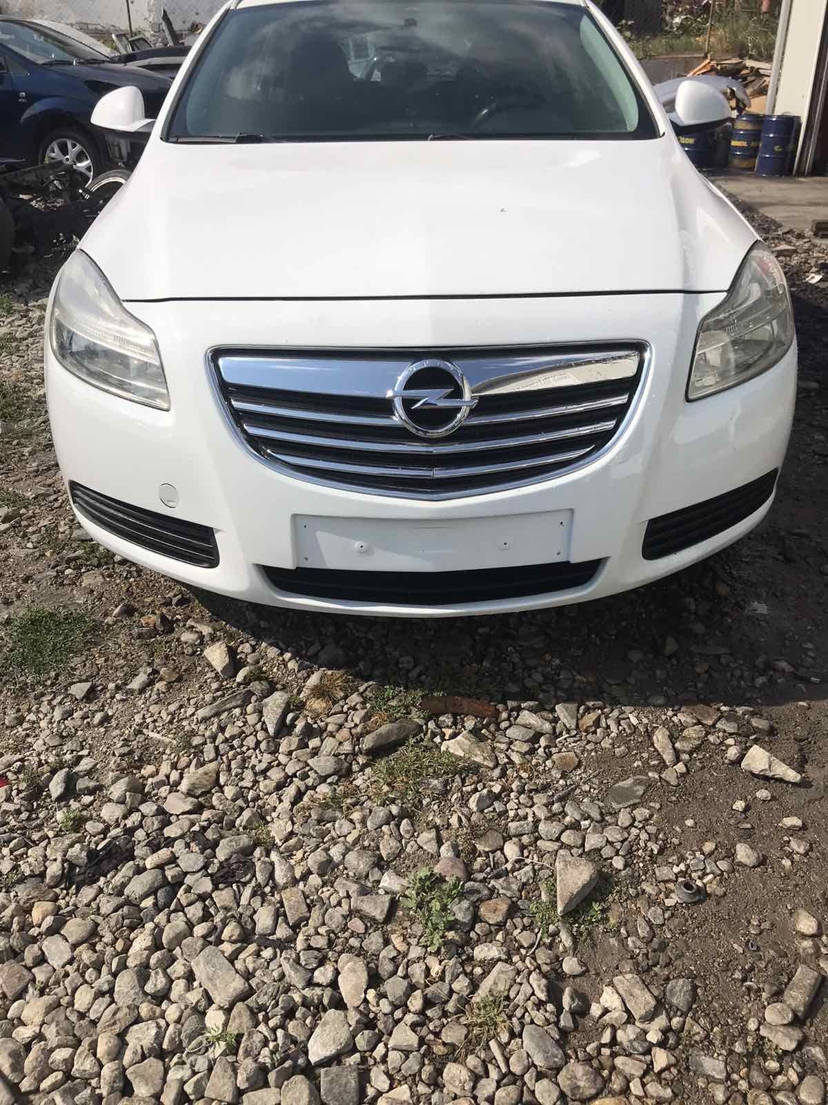 Opel Insignia 2.0  CDTI На Части