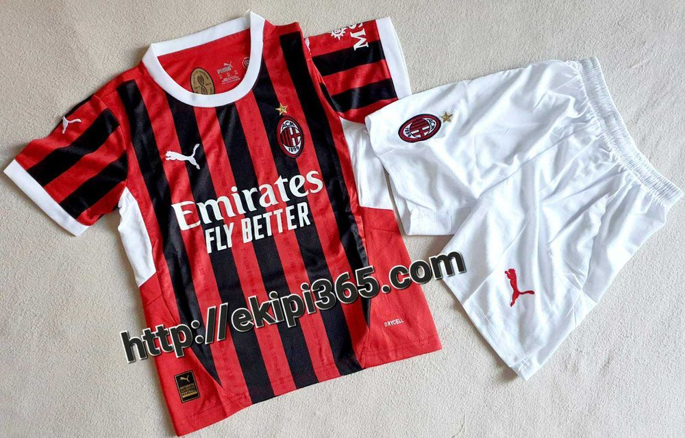 Последни - AC Milan титулярен детски футболен екип 2024/25