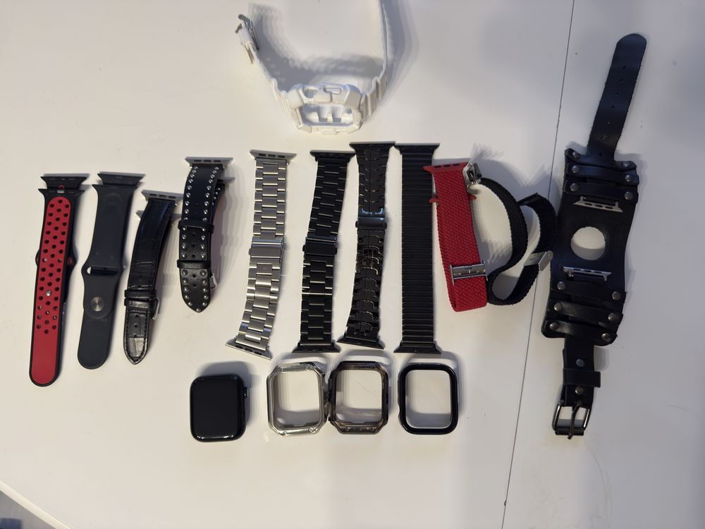 Iwatch Series 7 - 45 mm + 12 каишки
