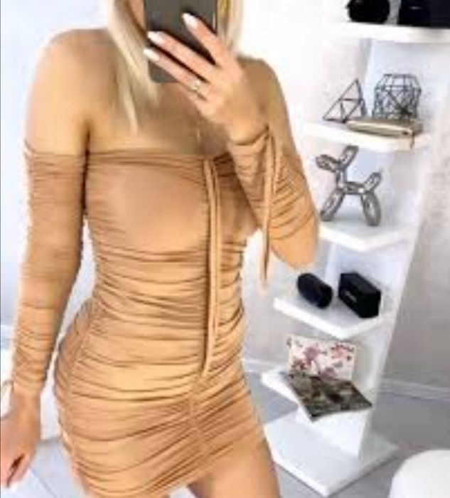 Продам платье новое