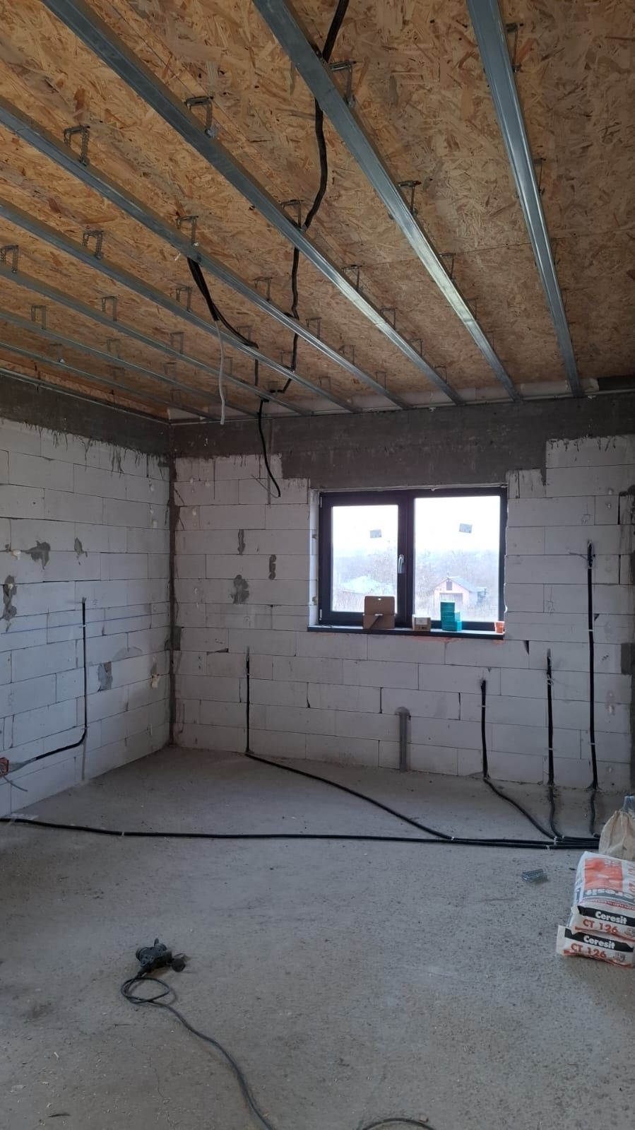 Electrician execut si repar instalatii electrice