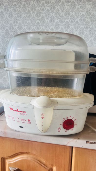 Продам пароварка диван