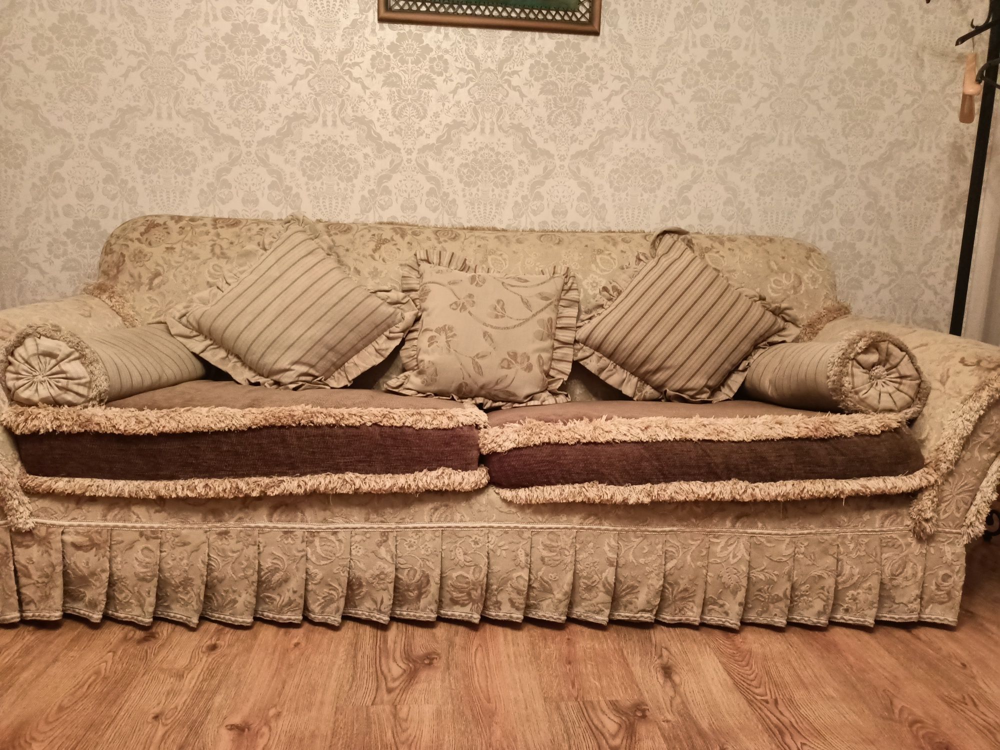 Комплект диванов