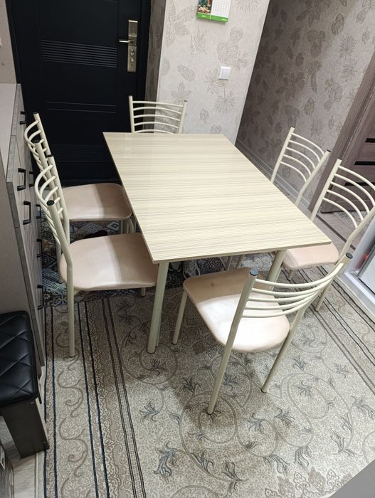 Продается стол с 6шт стулья
