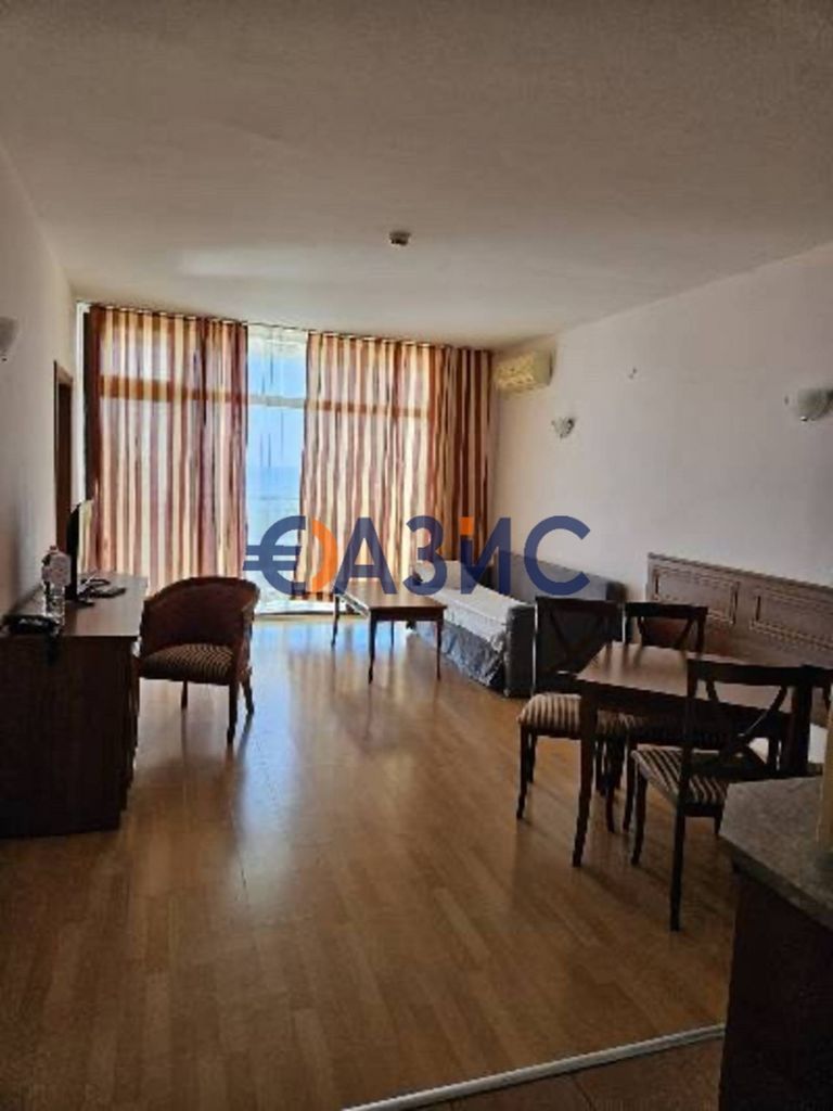 Продава се Двустаен апартамент в Свети Влас - 89 кв.м за 1214 €/кв.м - Снимка #2