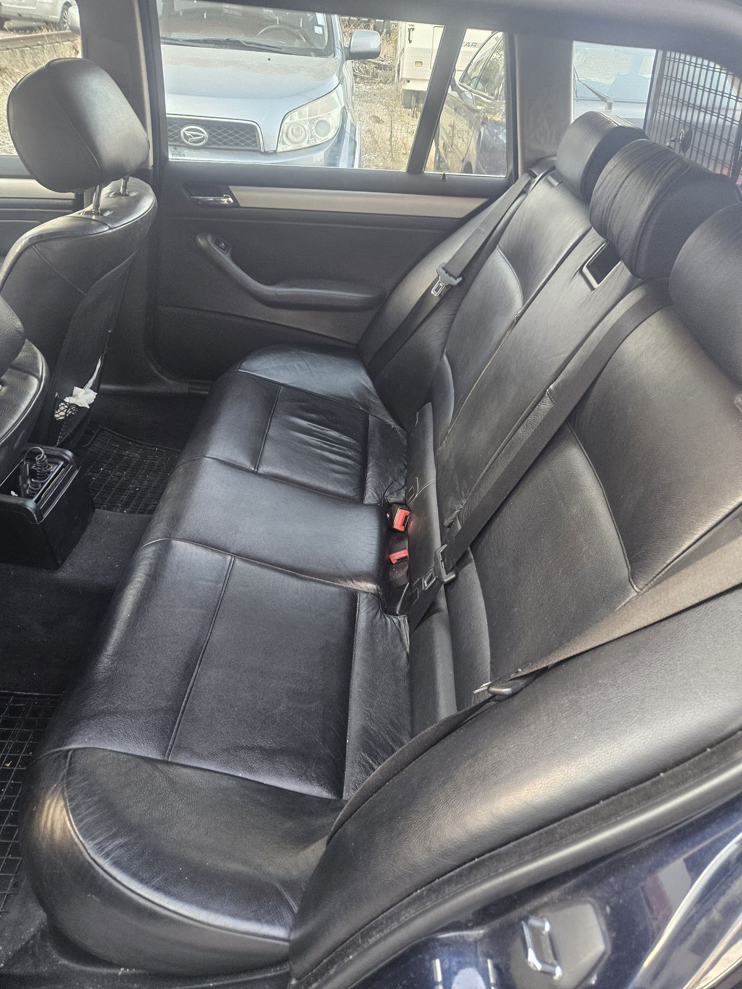Продавам BMW 330XD