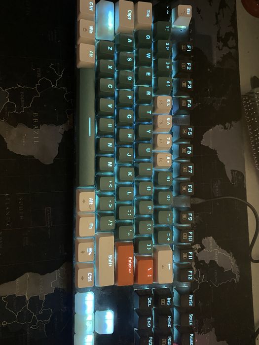 T-Dagger Bora v2 mecanica cu 3 tipuri de switch-uri