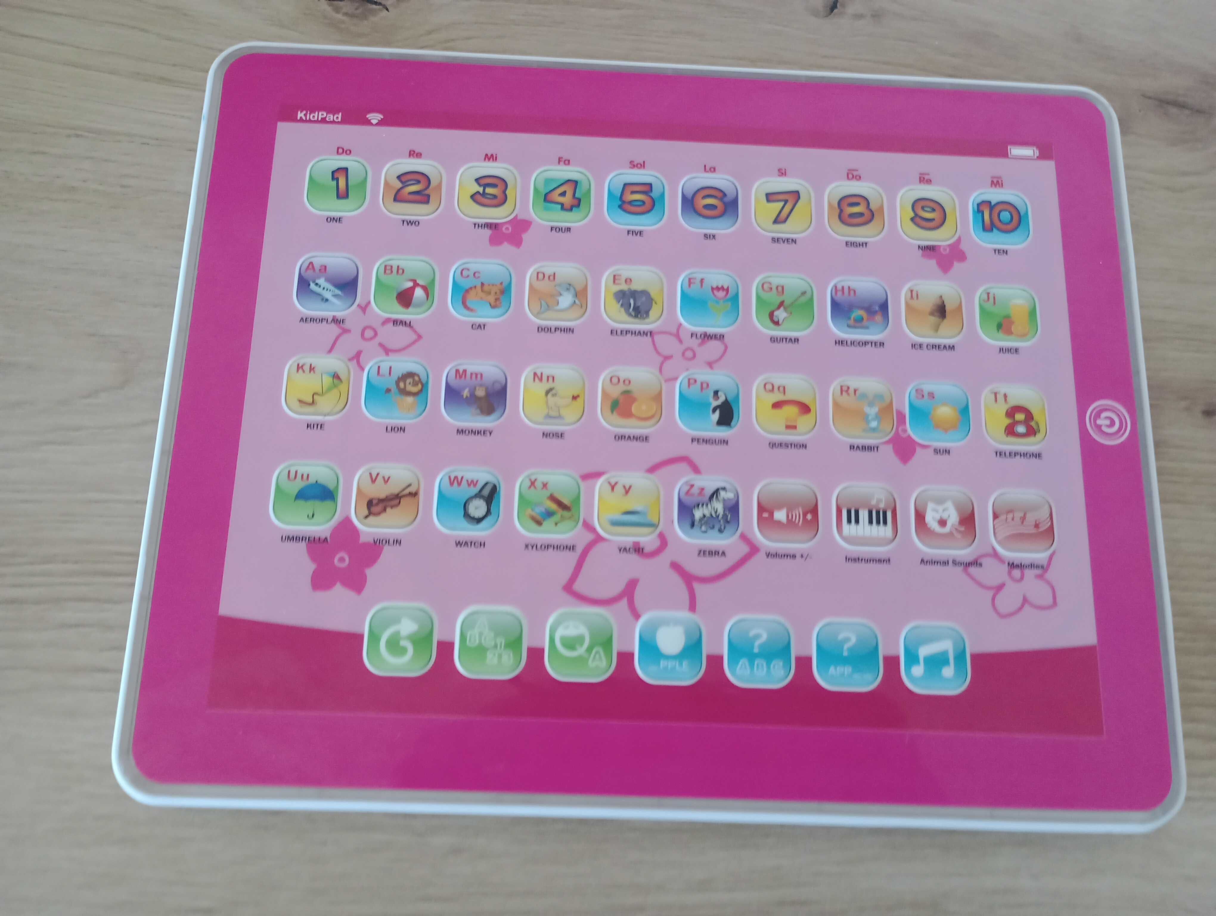 Rezervat!! Vand jucarie interactiva KidPad de la Chad Valley