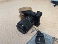 Sony A6400 cu kit 18-35 plus accesorii