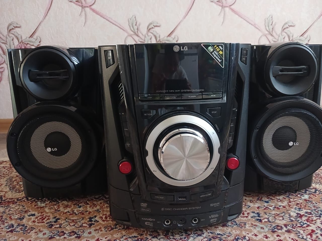 Музыкальный центр LG