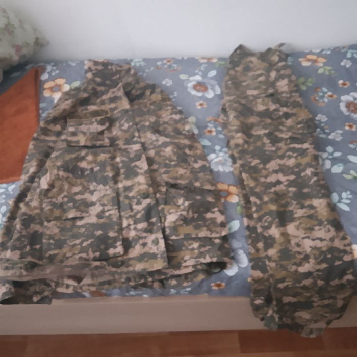 Әскери киім сатылады