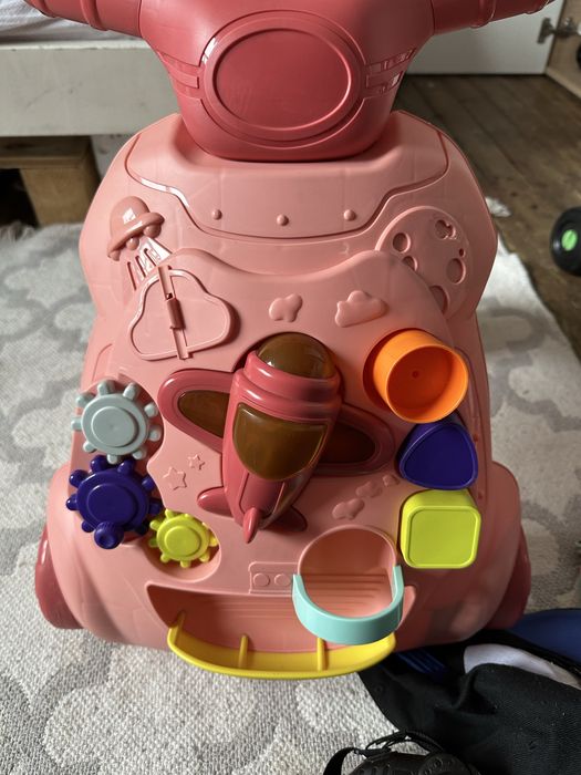 Локър за прохождане/игра