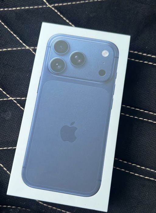 Продам запечатенный Iphone 17Pro 256 GB!